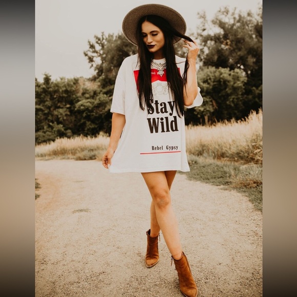 Bevel Label Tee/ T-Shirt Dress Medium Cowgirl White Mini Stay Wild Classic - Picture 3 of 16